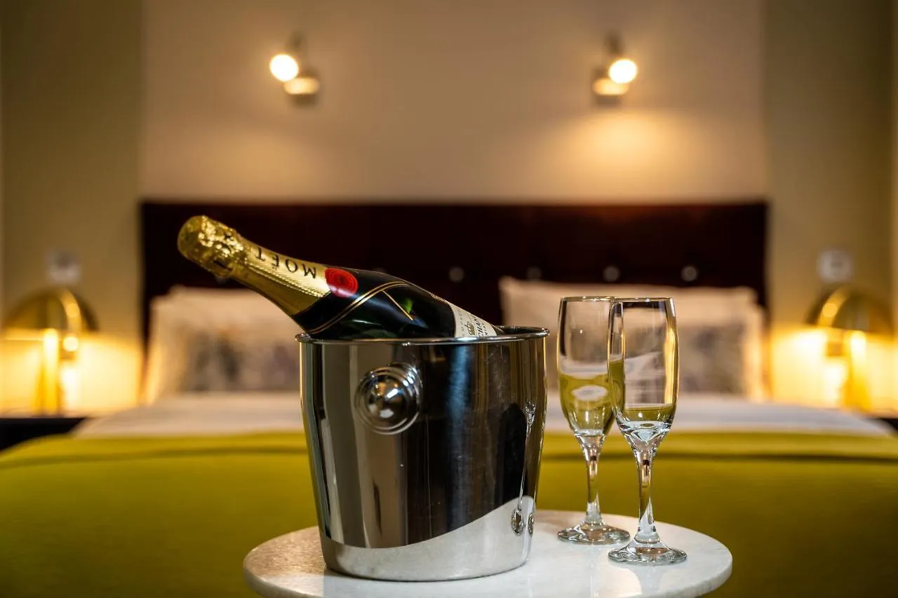Roxford Lodge Hotel Dublin 3*,